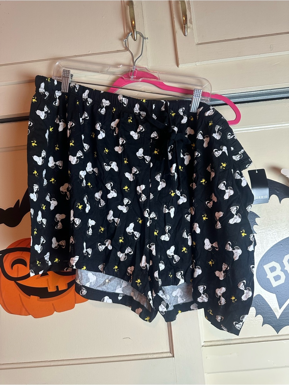 Snoopy lounge shorts plus size size 4X brand new with tags